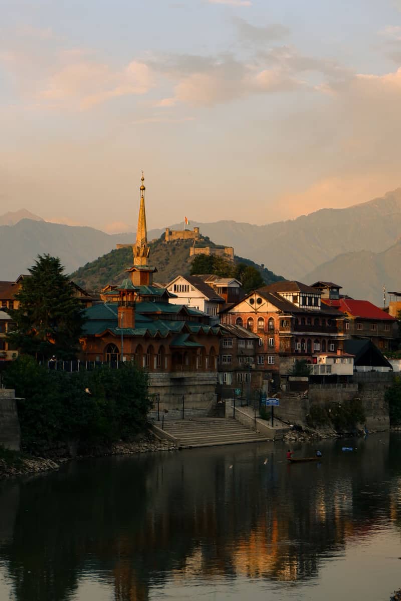 Srinagar cityscape and Dal Lake